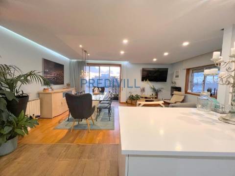 Apartamento T3 Venda em Nogueira e Silva Escura,Maia