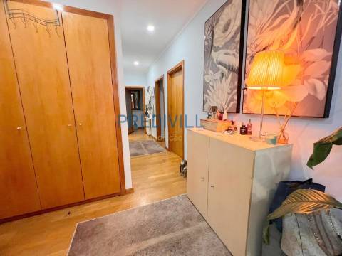 Apartamento T3 Venda em Nogueira e Silva Escura,Maia