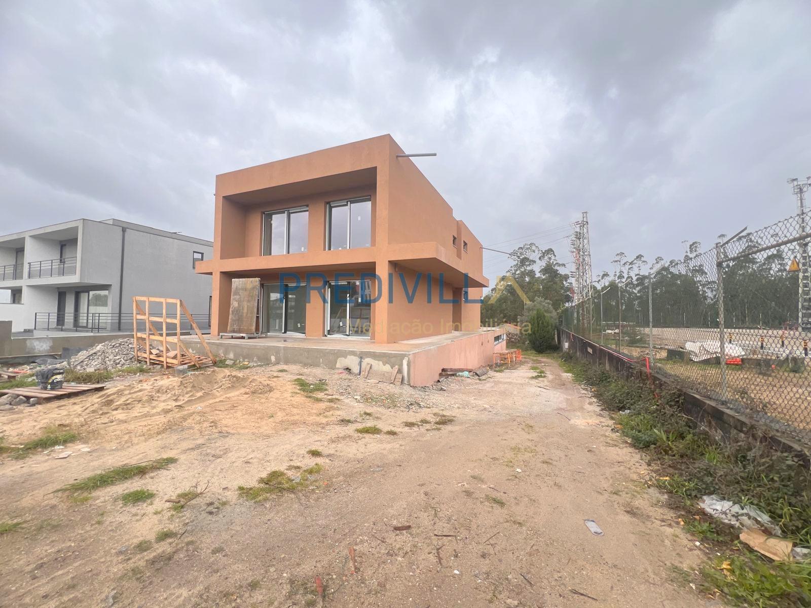 Moradia Geminada T3 Venda em Vilar e Mosteiró,Vila do Conde