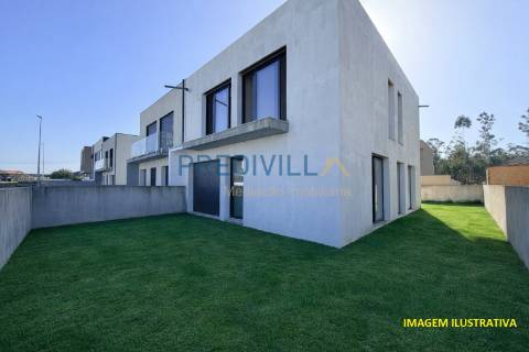 Moradia Geminada T3 Venda em Bagunte, Ferreiró, Outeiro Maior e Parada,Vila do Conde