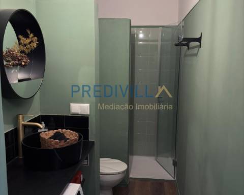 Loja T0 Venda em Castêlo da Maia,Maia