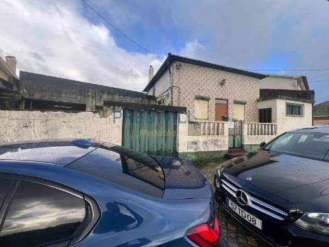 Moradia Devoluta T3 Venda em Labruge,Vila do Conde