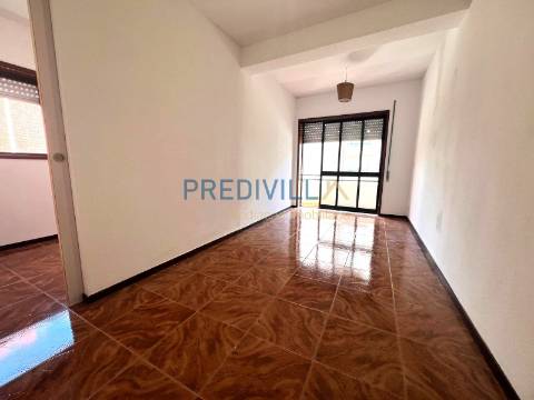 Apartamento T1 Venda em Moreira,Maia