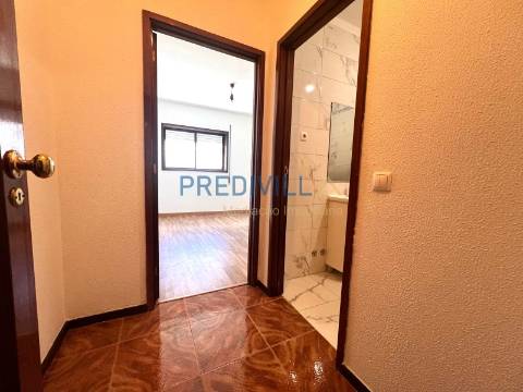 Apartamento T1 Venda em Moreira,Maia