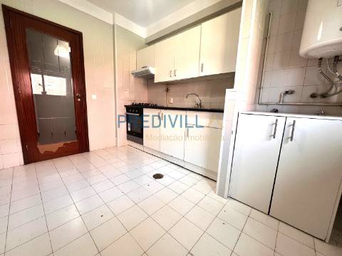 Apartamento T1 Venda em Moreira,Maia