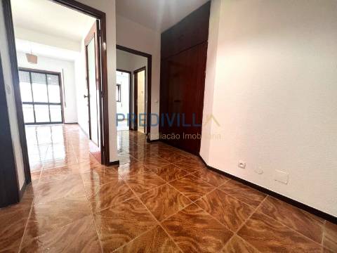 Apartamento T1 Venda em Moreira,Maia