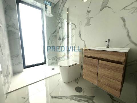 Moradia Geminada T4 Venda em Vilar e Mosteiró,Vila do Conde