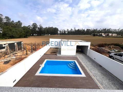 Moradia Geminada T4 Venda em Vilar e Mosteiró,Vila do Conde