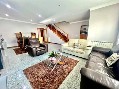 Moradia Geminada T3 Venda em Mindelo,Vila do Conde