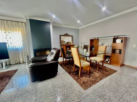 Moradia Geminada T3 Venda em Mindelo,Vila do Conde