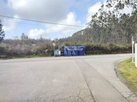 Terreno para construção de 5.300 m2 com 2 frentes em São Martinho da Gândara