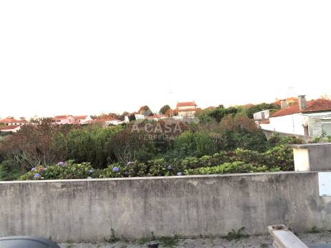 Terreno com viabilidade de construção com 1900 m2 e 15 m de frente em Guetim