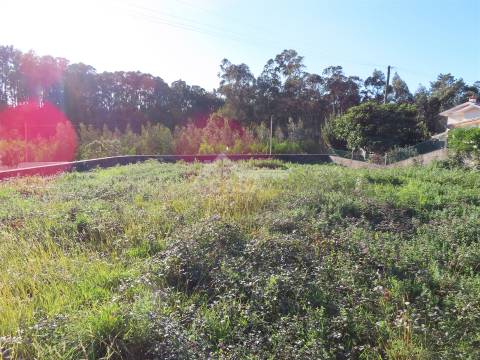 Terreno para construção com 810 m2 e de 10 m de frente em São Miguel do Souto