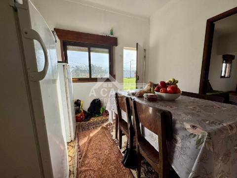 Moradia isolada térrea T3 com terreno no Bunheiro