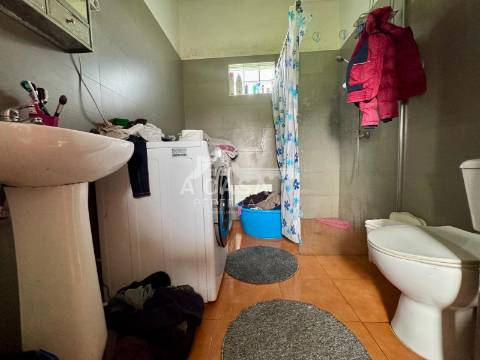 Moradia isolada térrea T3 com terreno no Bunheiro