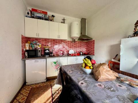 Moradia isolada térrea T3 com terreno no Bunheiro