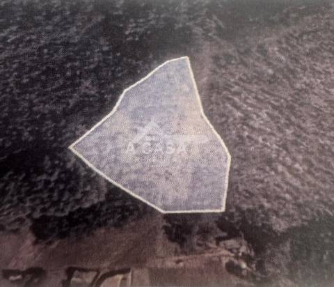 Terreno rústico de 4868,57 m2 em Maceda