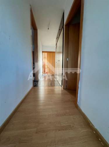 Apartamento T3 com varanda