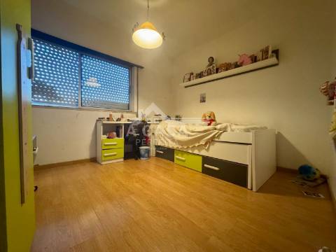 Apartamento T3 com varanda