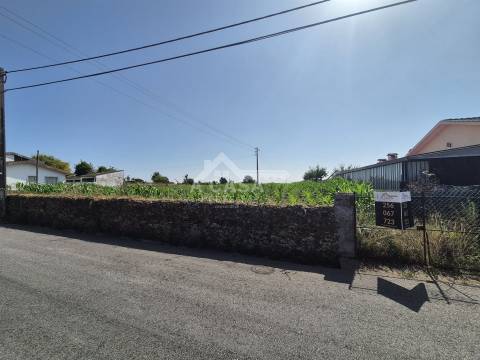 Terreno para construção em Arada
