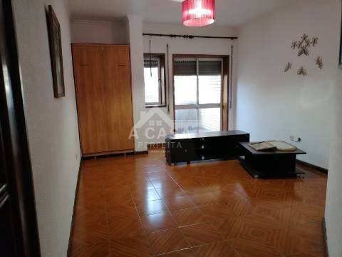 Apartamento T2 em Santa Maria Maior