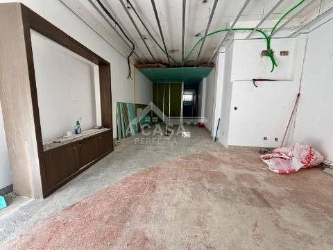 Andar moradia T2 completamente renovada