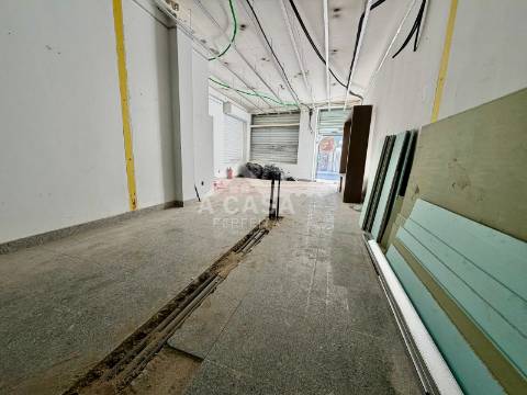 Andar moradia T2 completamente renovada