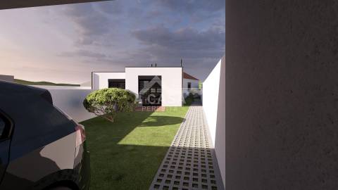 Moradia geminada térrea T2 totalmente renovada com garagem em São Martinho da Gândara