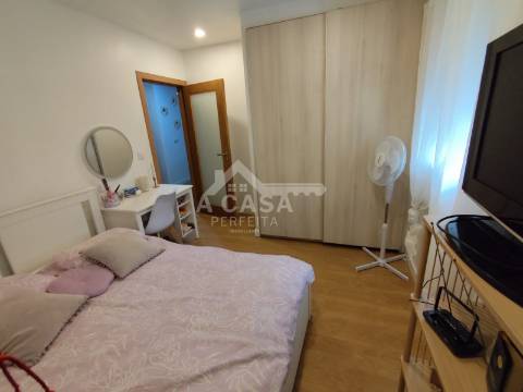 Moradia T3 Térrea com pátio