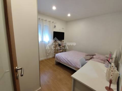 Moradia T3 Térrea com pátio