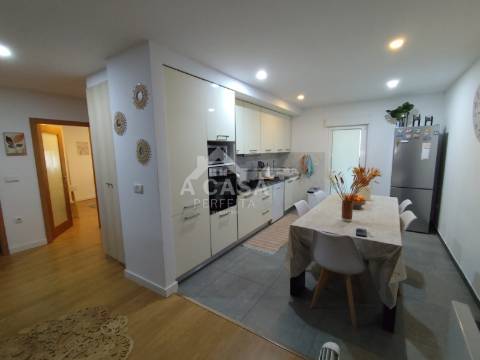 Moradia T3 Térrea com pátio