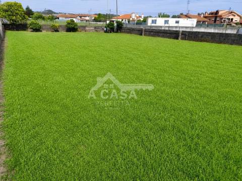 Terreno para construção em Maceda