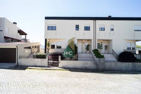 Moradia T3+1 Venda em Cristelos, Boim e Ordem,Lousada