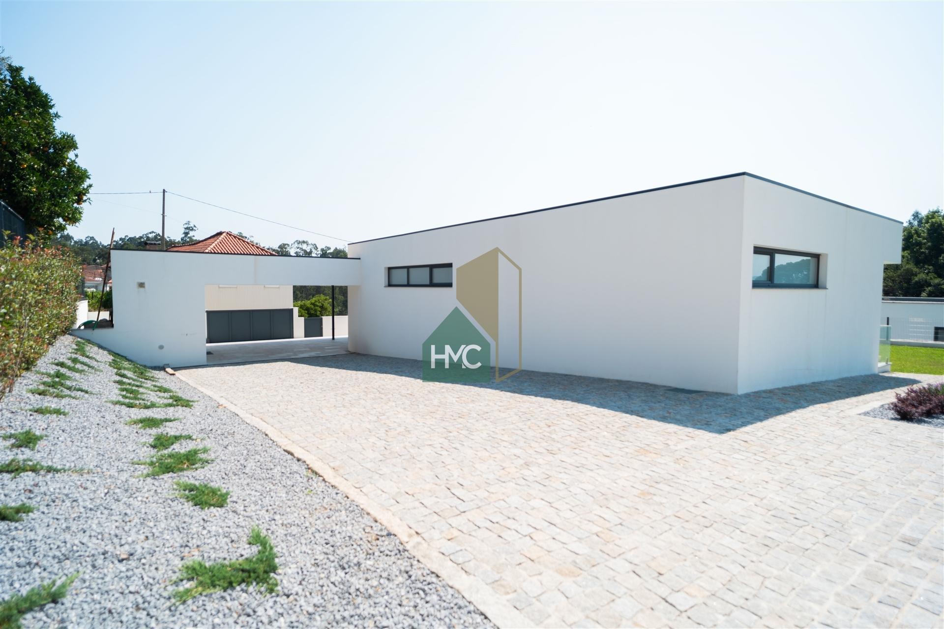 Moradia T3 Venda em Paredes,Paredes