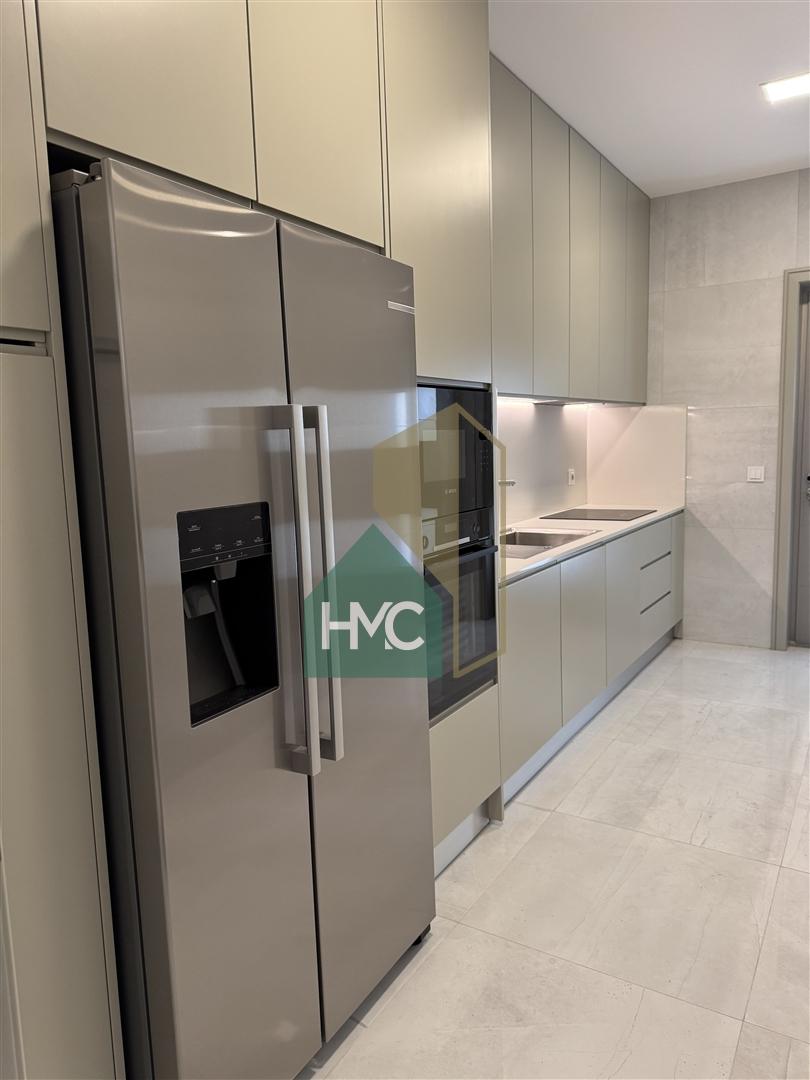 Moradia T3+2 Venda em Paranhos,Porto