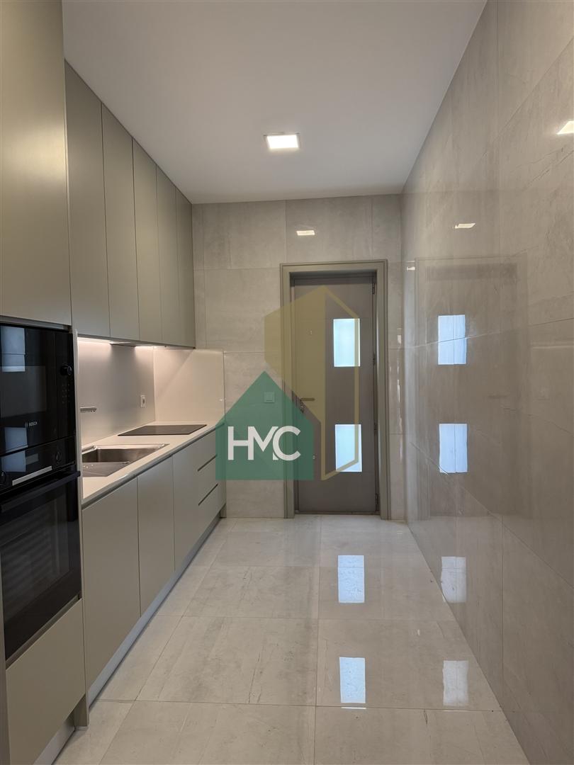 Moradia T3+2 Venda em Paranhos,Porto