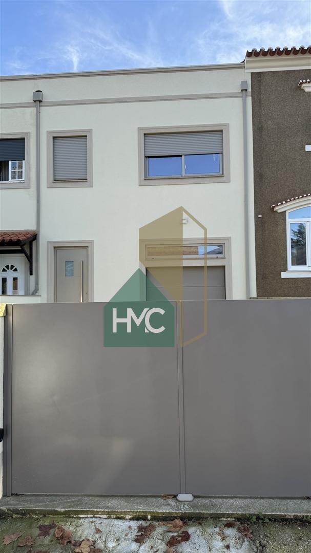 Moradia T3+2 Venda em Paranhos,Porto