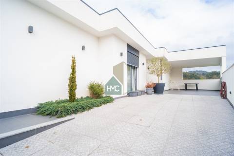 Moradia T2+1 Venda em Cristelo,Paredes