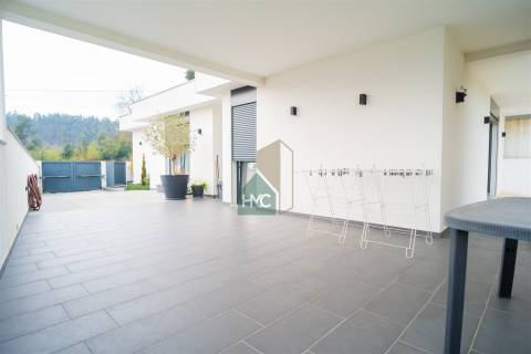 Moradia T2+1 Venda em Cristelo,Paredes