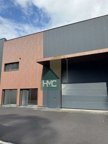 Armazém  Venda em Macieira,Lousada