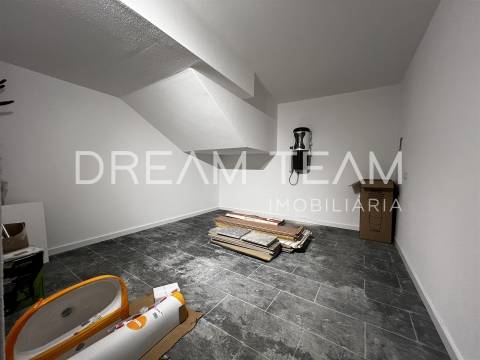 Moradia T4 NOVA com Piscina