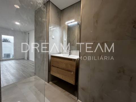 Moradia T4 NOVA com Piscina