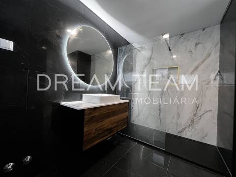 Moradia T4 NOVA com Piscina