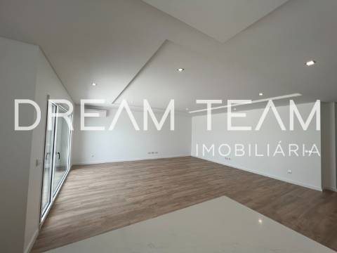 Apartamento T3+1 DUPLEX Venda em Montijo e Afonsoeiro,Montijo