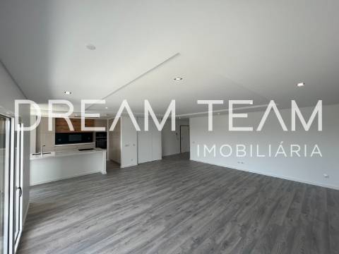 Apartamento T3+1 DUPLEX Venda em Montijo e Afonsoeiro,Montijo