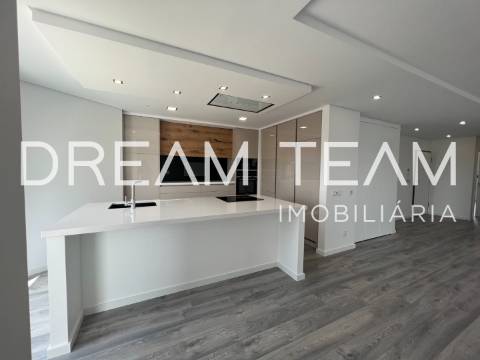 Apartamento T3+1 DUPLEX Venda em Montijo e Afonsoeiro,Montijo