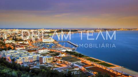 Loja, Urbanização Vila Maria, Setúbal