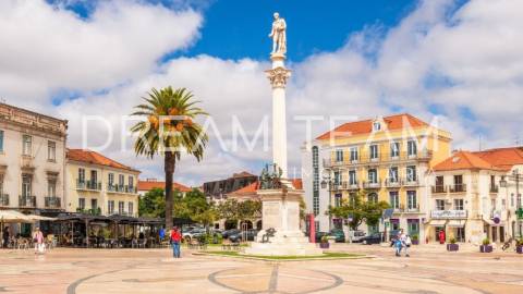 Loja, Urbanização Vila Maria, Setúbal