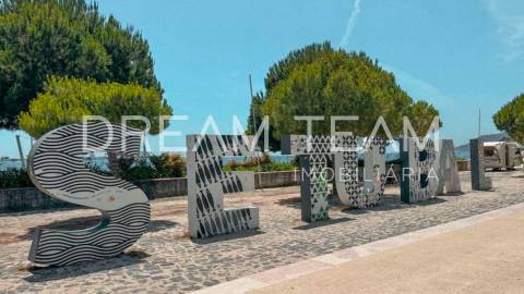 Loja, Urbanização Vila Maria, Setúbal