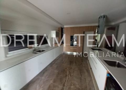 Moradia T4 - Setúbal, Brejos de Azeitão